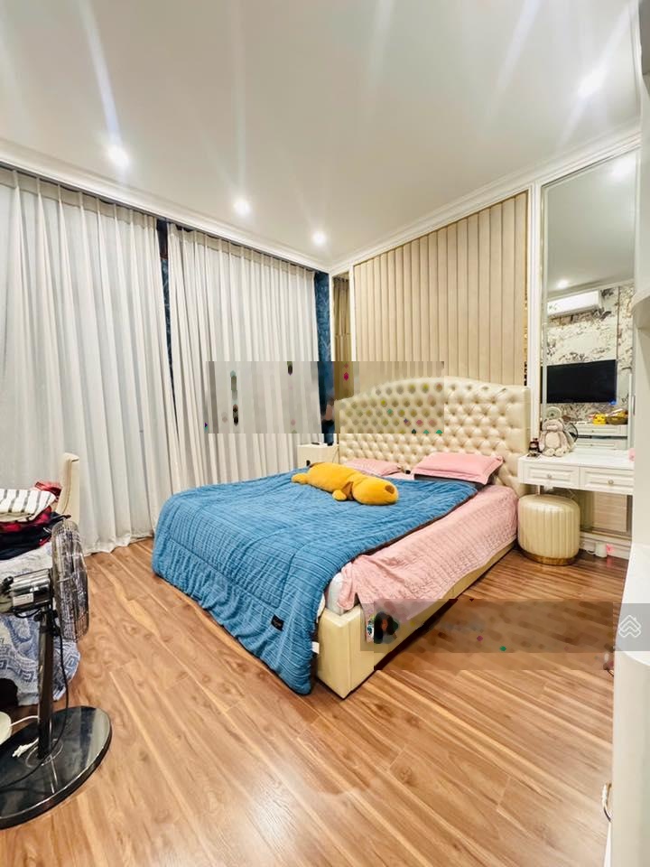 Bán nhà Hàng Bài, 45m2, 5 tầng, mặt tiền 5.2m, 27.5 tỷ, ngõ rộng thoáng, kinh doanh đỉnh