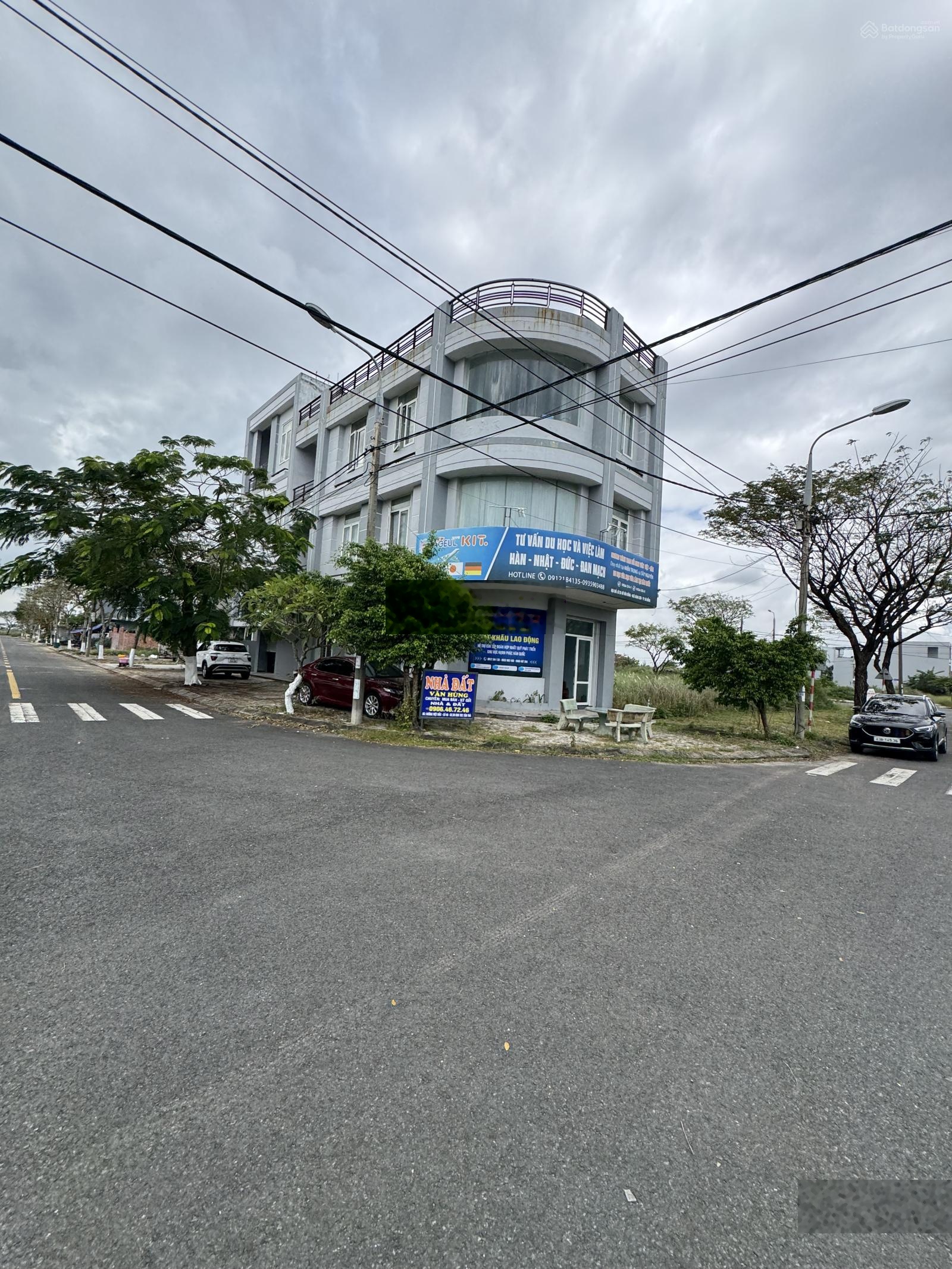 Chính chủ bán lô đất đường Hoàng Thiều Hoa ngay bãi tắm Tân Trà