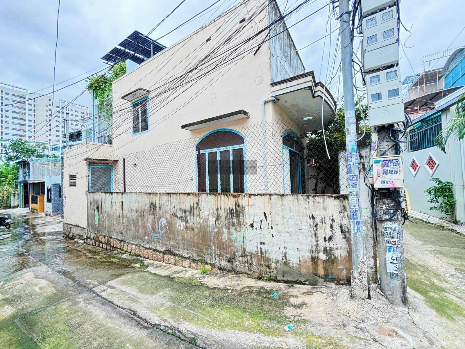 [ Nhà góc 2 mặt thoáng _ hẻm ô tô Lê Hồng Phong ] ** Gần kdt Hà Quang 1 Giá: 4,5 tỷ