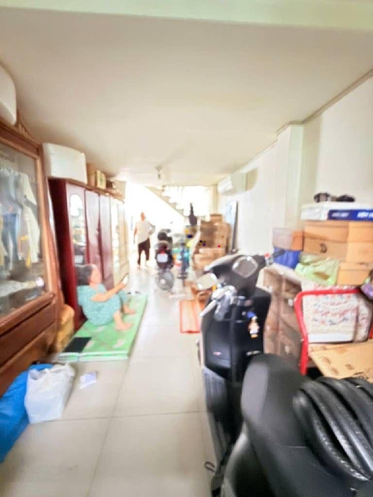 Nhà Âu Dương Lân, 38m2, 2 tầng hoàn công đủ - sổ vuông vức - nhỉnh 3 tỷ TL chính chủ bớt lộc