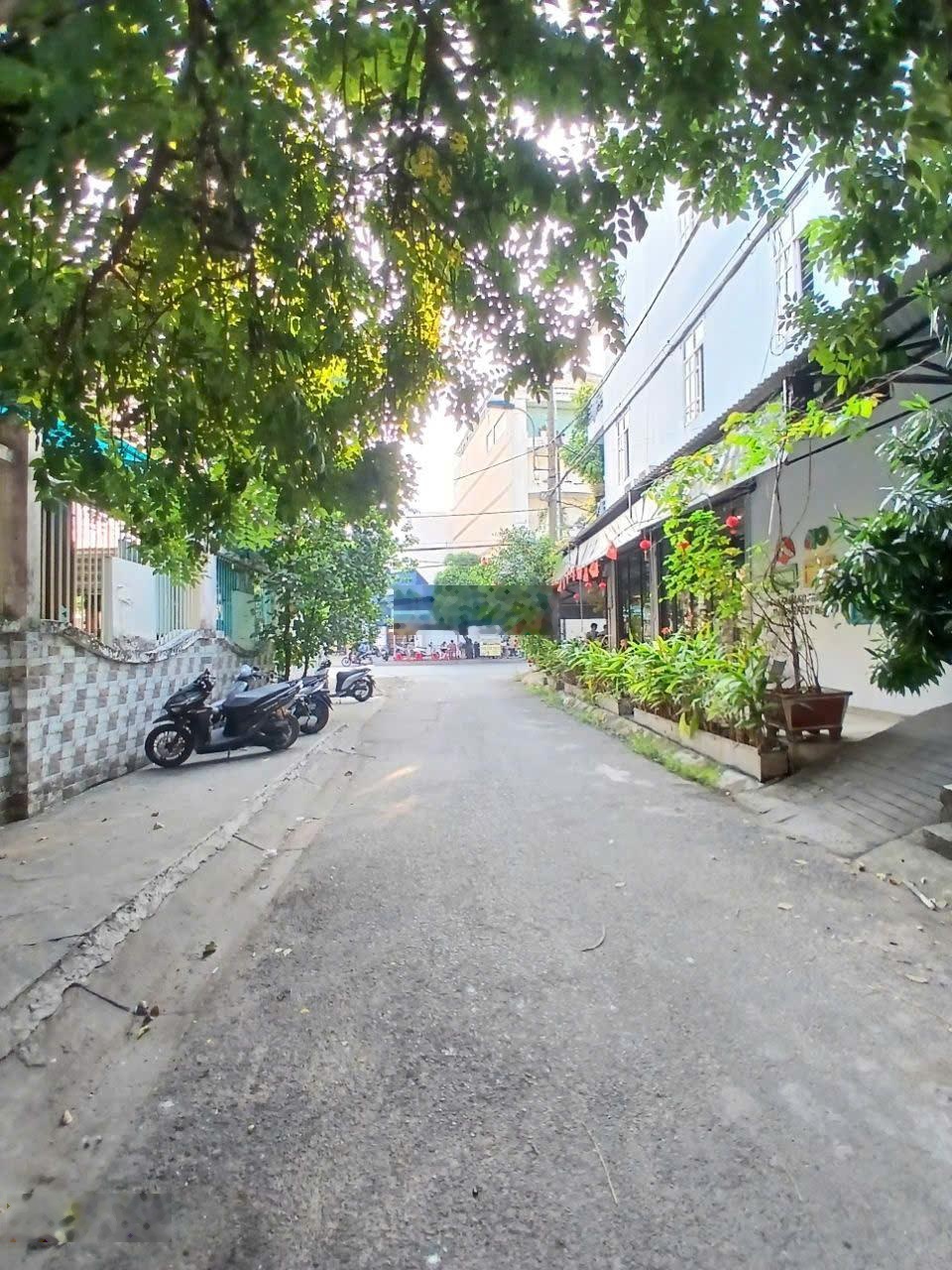 Nhà 3 lầu, đường Số 23 khu Bình Phú 1, P11, Q6 (4,5x22m) chỉ 13,5 tỷ