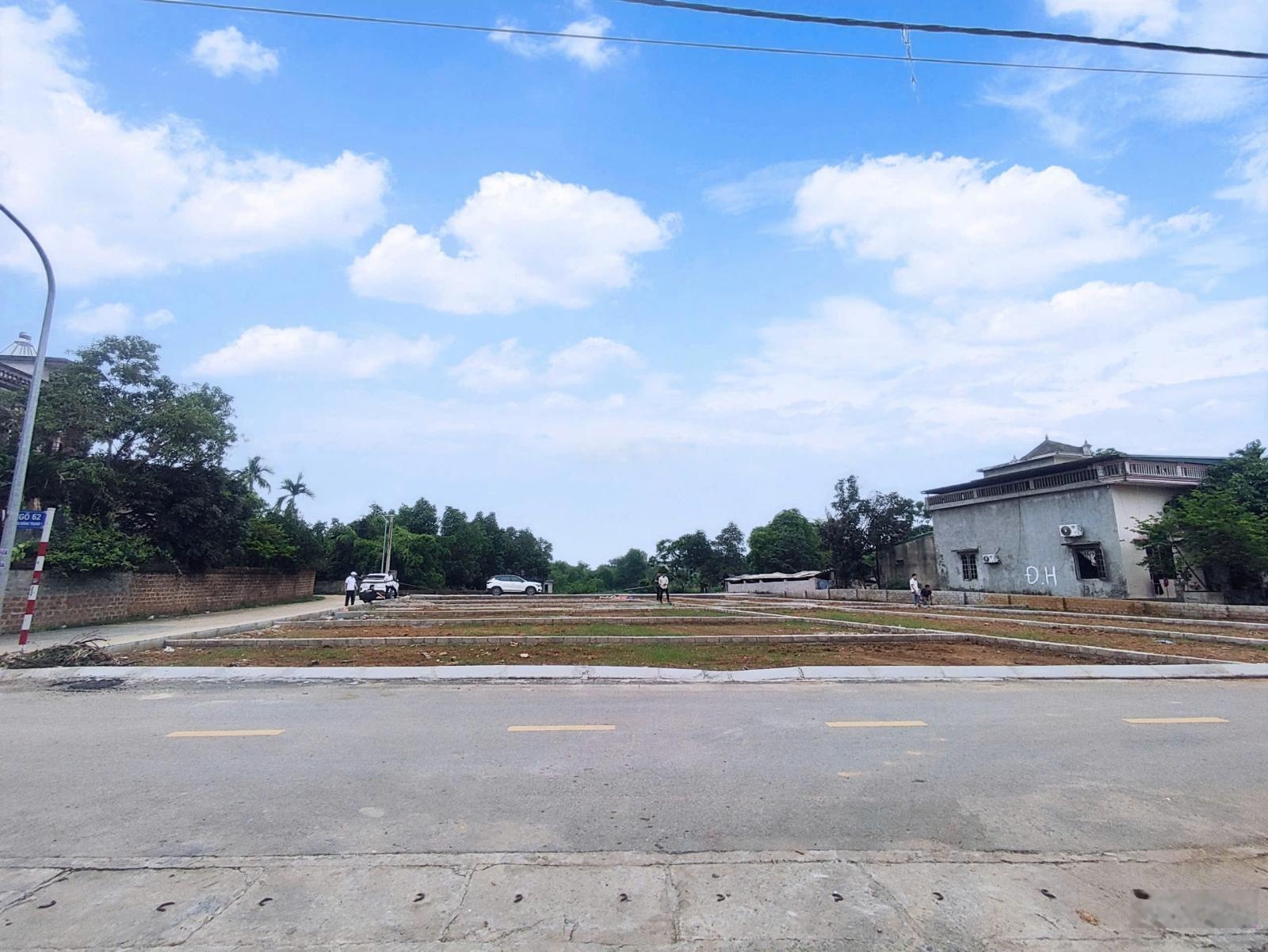 Chính chủ cần bán gấp đất Đồng Trạng full thổ cư sát trục Hồ Tây Ba Vì giá 2,4 tỷ