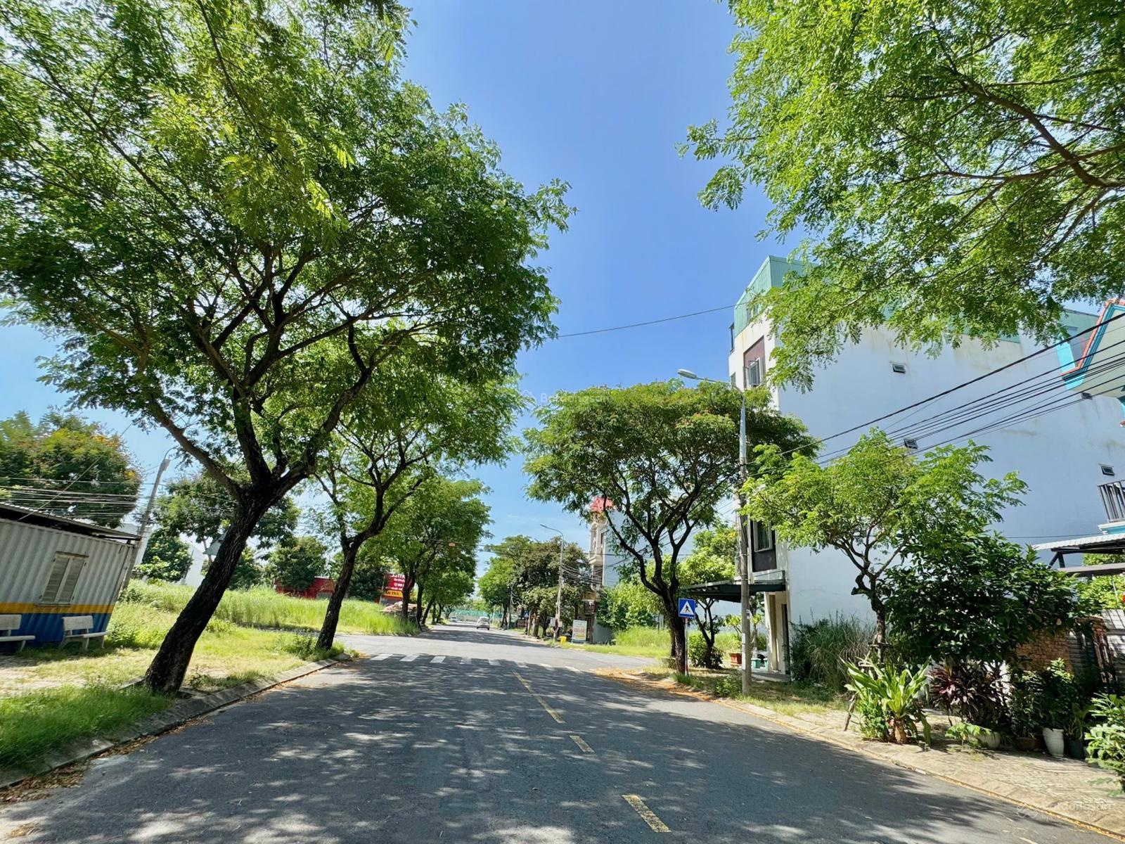 Bán lô góc 2MT đường 10,5m Bùi Quốc Khái - khu Biển Tân Trà gần Nam Kỳ Khởi Nghĩa