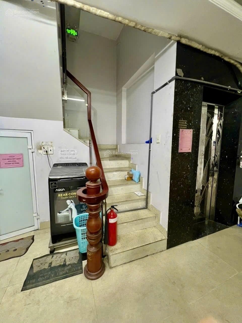 Bán tòa CHDV góc 2 MT Bùi Văn Thêm - Phú Nhuận, 5.3x14.7m cn 78m2, 7 tầng thang máy chỉ 26 tỷ