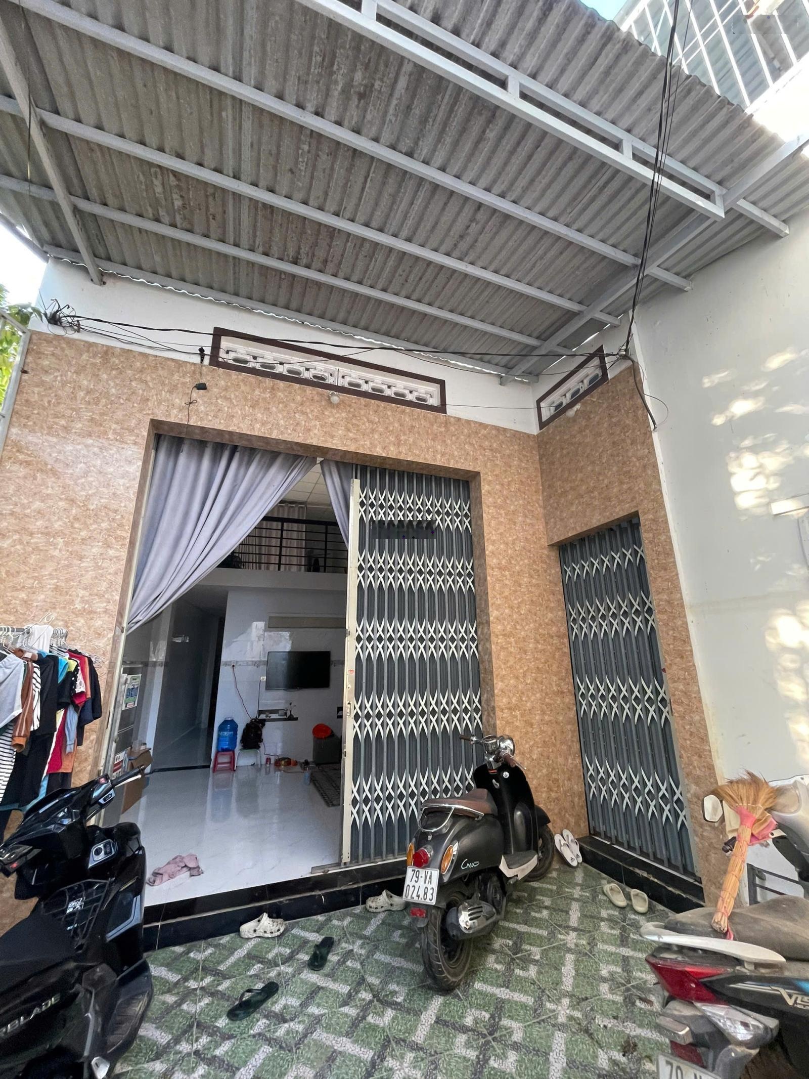 Cần bán nhà gấp ở phường tây nha trang, khánh hòa