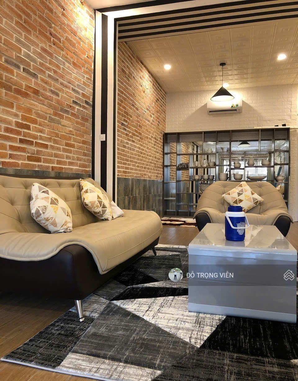 MT kinh doanh cách Đỗ Xuân Hợp vài bước chân, P. Phước Bình - 90m2