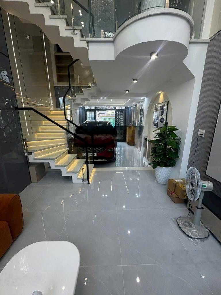 Nhà 5 tầng xâymới đồng bộ sang trọng, 60m2,Hẻm ô tô 20m ra mặt tiền Phan Huy Ích, Gò Vấp chỉ 6tỷ7.