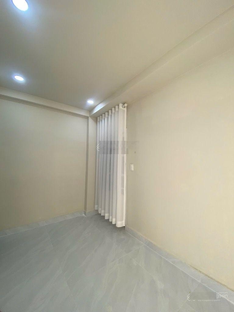 5 tỷ nhà 3 tầng - 42m2 - 3pn - gần kcx tân thuận quận 7