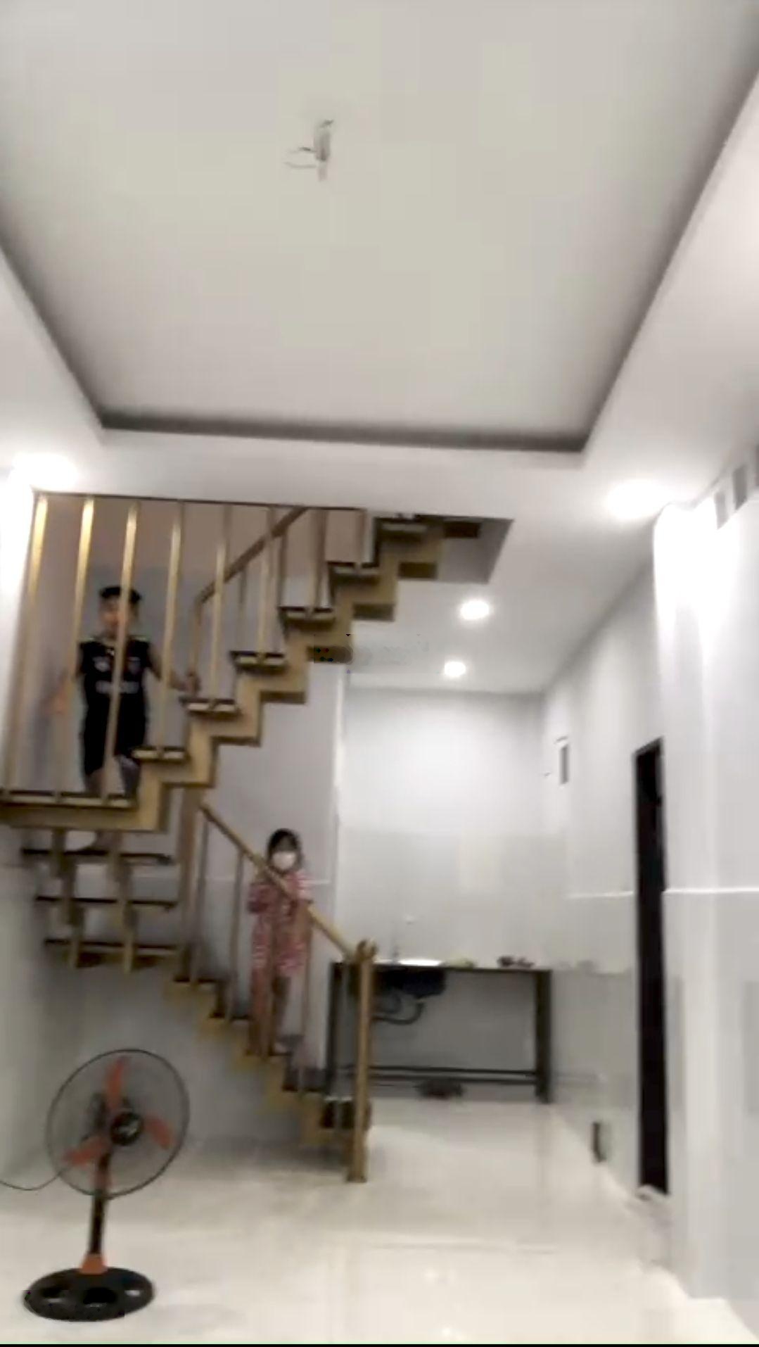 Vừa ở vừa thu 7tr/tháng- Nhà 2T/ 80M2-Đường số 5 Linh Xuân, Thủ Đức