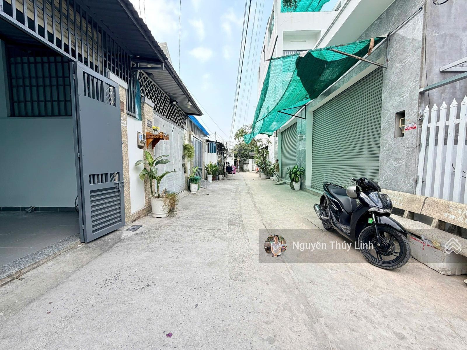 4.5 tỷ- Nhà ngay Hà Huy Giáp- Cao đẳng Điện lực (4.4m* 15m)- phường Thạnh xuân- Quận 12