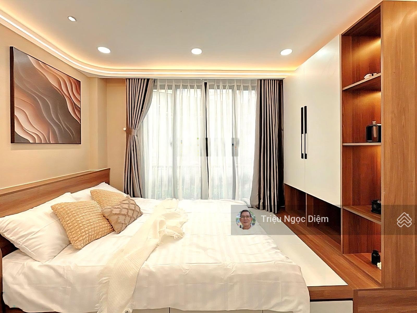 Nhà mới đẹp khu kinh đô thời trang trần huy liệu phú nhuận hẻm sát mặt tiền căn gốc thoáng 3 tầng