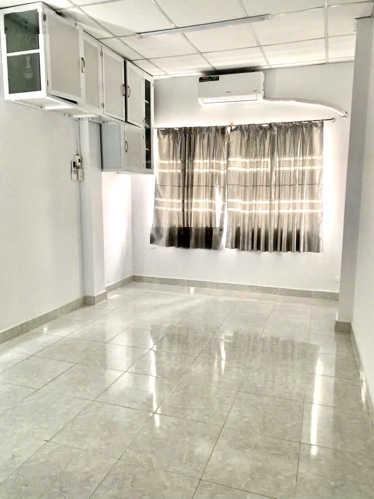 4 tỷ 800 - 83m2 nhà 2 tầng kết cấu chắc chắn ngay tỉnh lộ 10 giáp quận 6