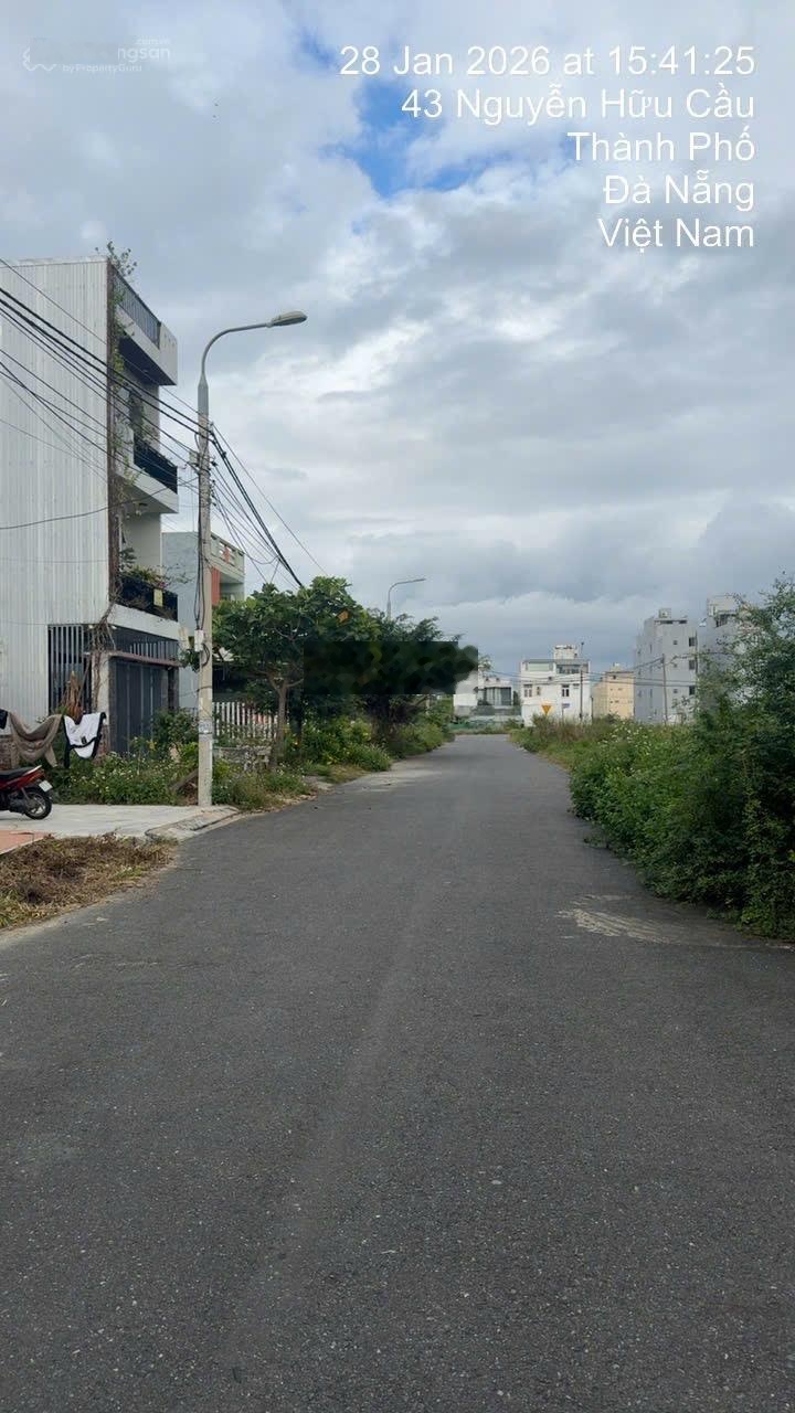 Chào bán gấp - giảm 1 tỷ - bán đất tặng toà căn hộ 5 tầng - gần biển sơn thủy, cạnh resort hyatt