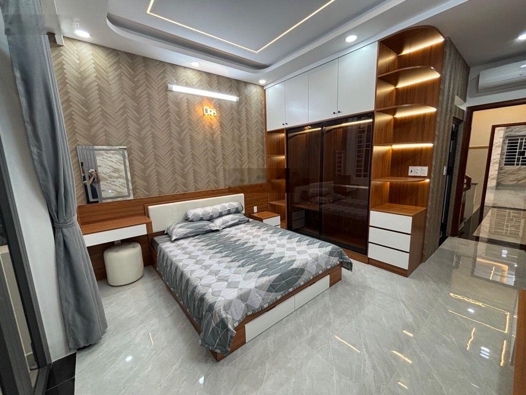 Bán nhà sẳn thang máy, 5 tầng, 4x20m, kế mặt tiền, gò xoài, bình tân, thiết kế hiện đại, giá 9.6tỷ