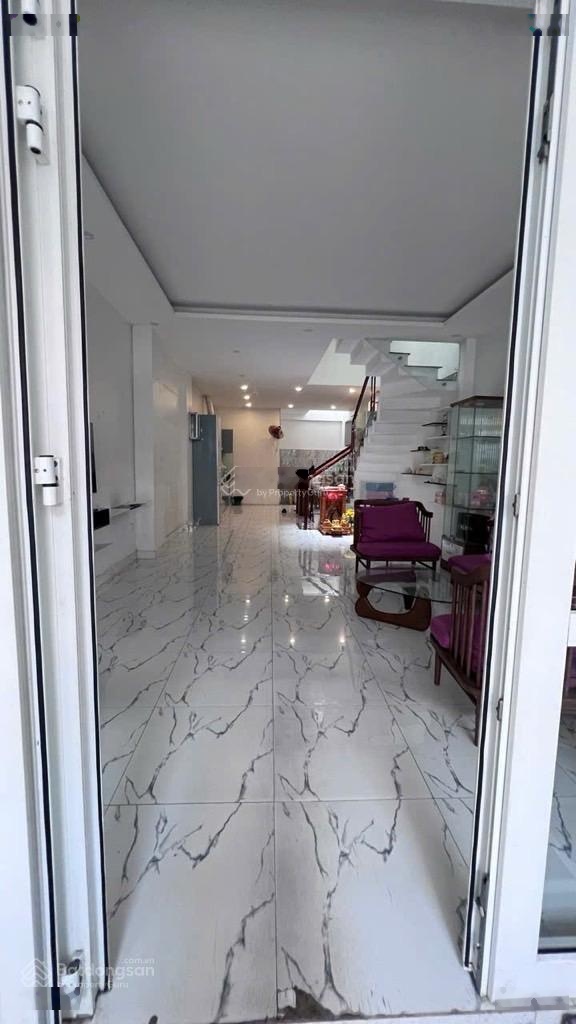 Bán NP Hoàng Văn Thụ, 9,9 tỷ, 73m2, 4PN, 4WC, Tân Bình, HCM