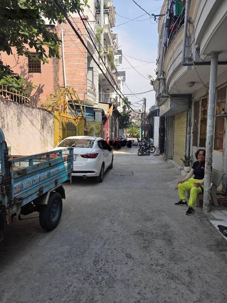 Hẻm xe hơi tới nhà - đường nguyễn suý tân phú -4x11m - 3tầng - 3pn-2wc - gần chợ tân hương - 5.5 tỷ