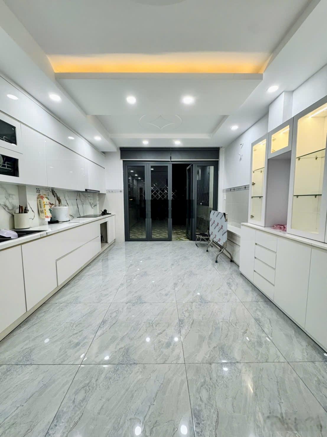 Biulding 120m2 - 7 tầng + thang máy - tây thạnh, tân phú - vỉa hè 8m - 12 phòng master giá 25 tỷ tl