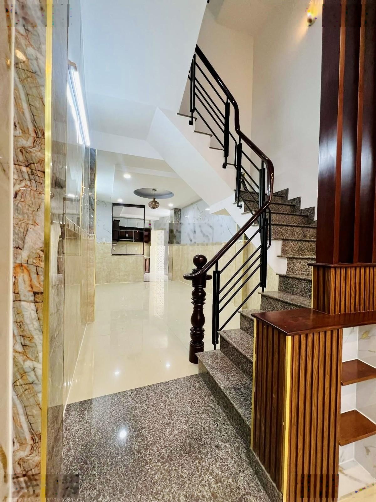 Bán nhà 4 tầng 75m2 đường Phạm Thế Hiển, p4, Q8, HCM chỉ với 7.8 tỷ.