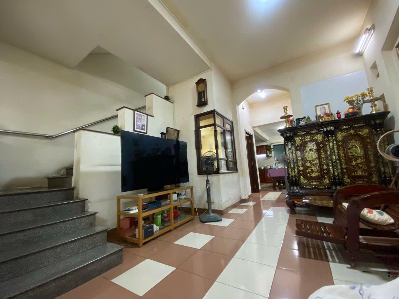 Bán Villa Cách Mạng Tháng Tám 175m² 3 tầng - 30.5 tỷ - biệt thự hẻm quận 10