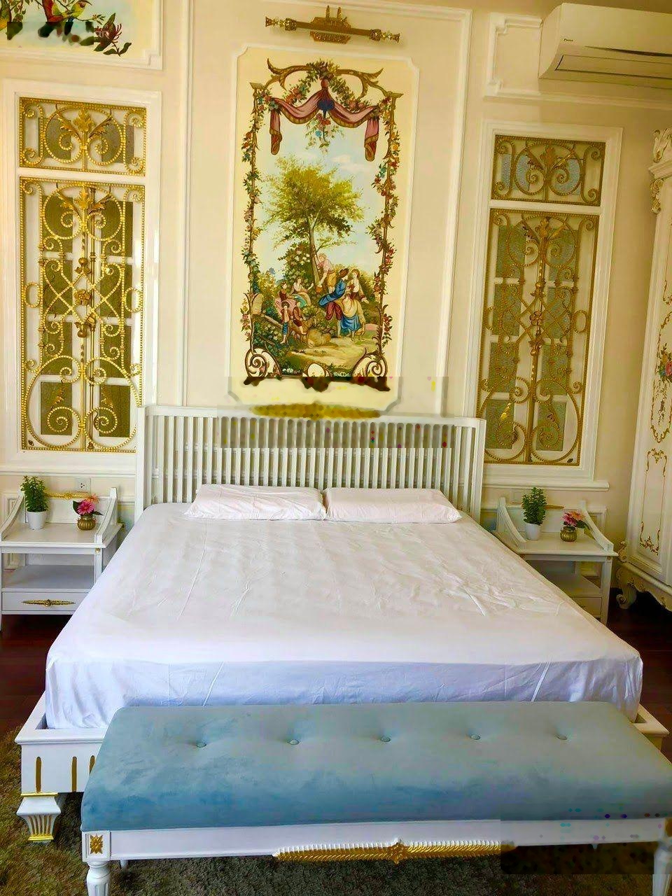 Bán Villa Nguyễn Đình Chiểu 312m² 4 tầng - 320 tỷ - biệt thự hẻm dát vàng quận 1