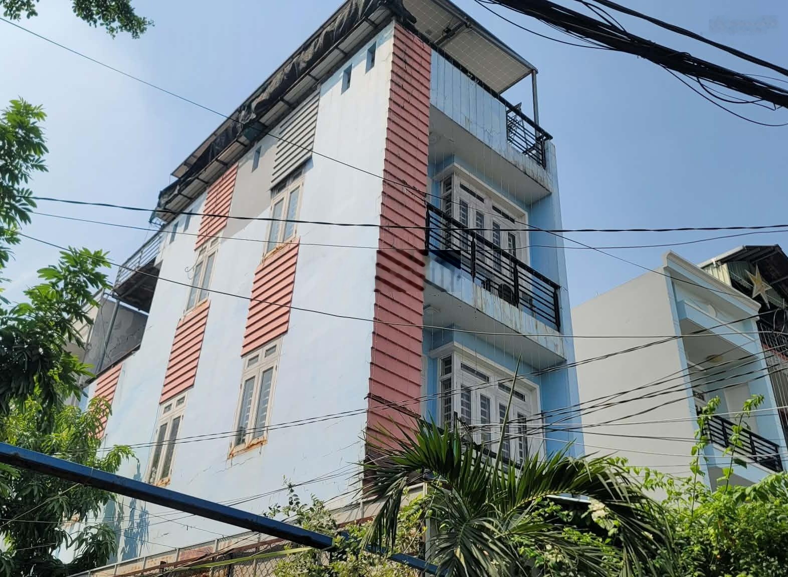 Thơm 129m2 3 Tàng có 11 tỏi x Lê Đức Thọ Phường 15 Gò Vấp TP. Hồ Chí Minh.