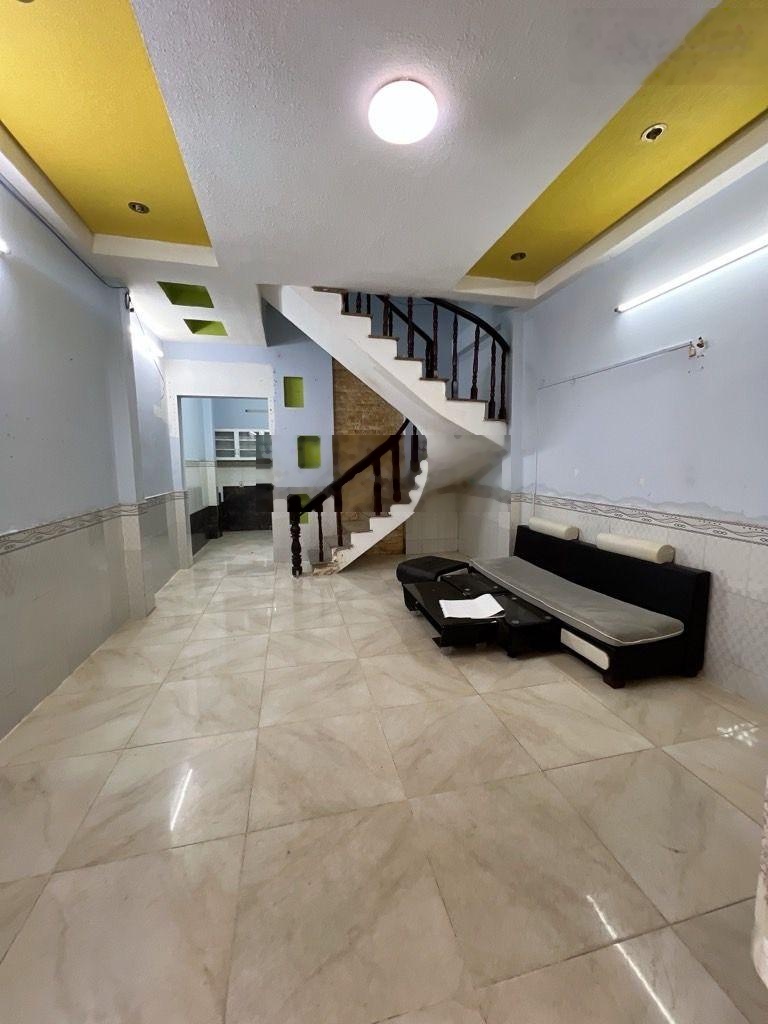 Chủ hạ gấp 300tr còn 3.190 30m2 nhà btct chắc chắn