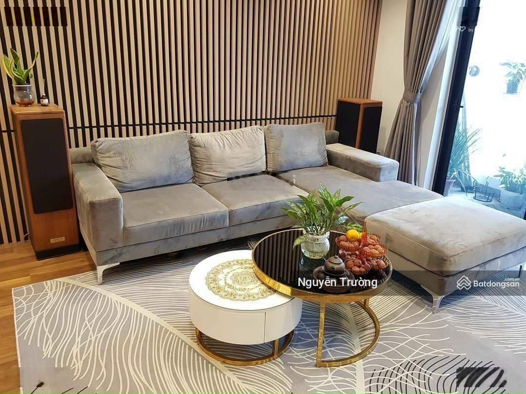 Chính chủ bán căn hộ 70m2, 2PN 2VS, full đồ, có ban công. Chung cư Mipec Rubik. Giá chỉ 7.9 tỷ