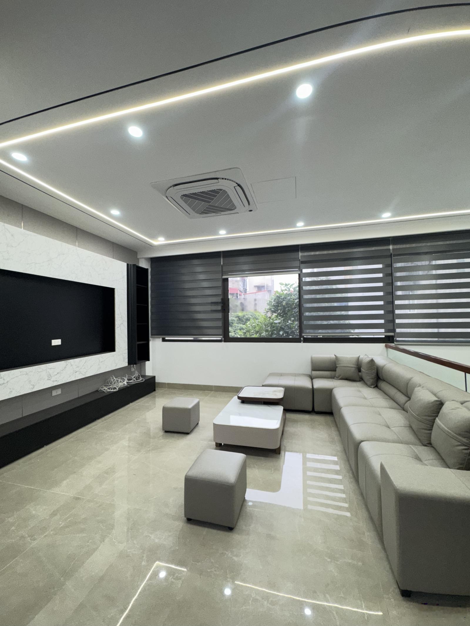 Bán nhà đẹp Ngọc Lâm, Long Biên DT 60m2, 6 tầng thang máy, mặt tiền 6.3m, nhỉnh 13 tỷ