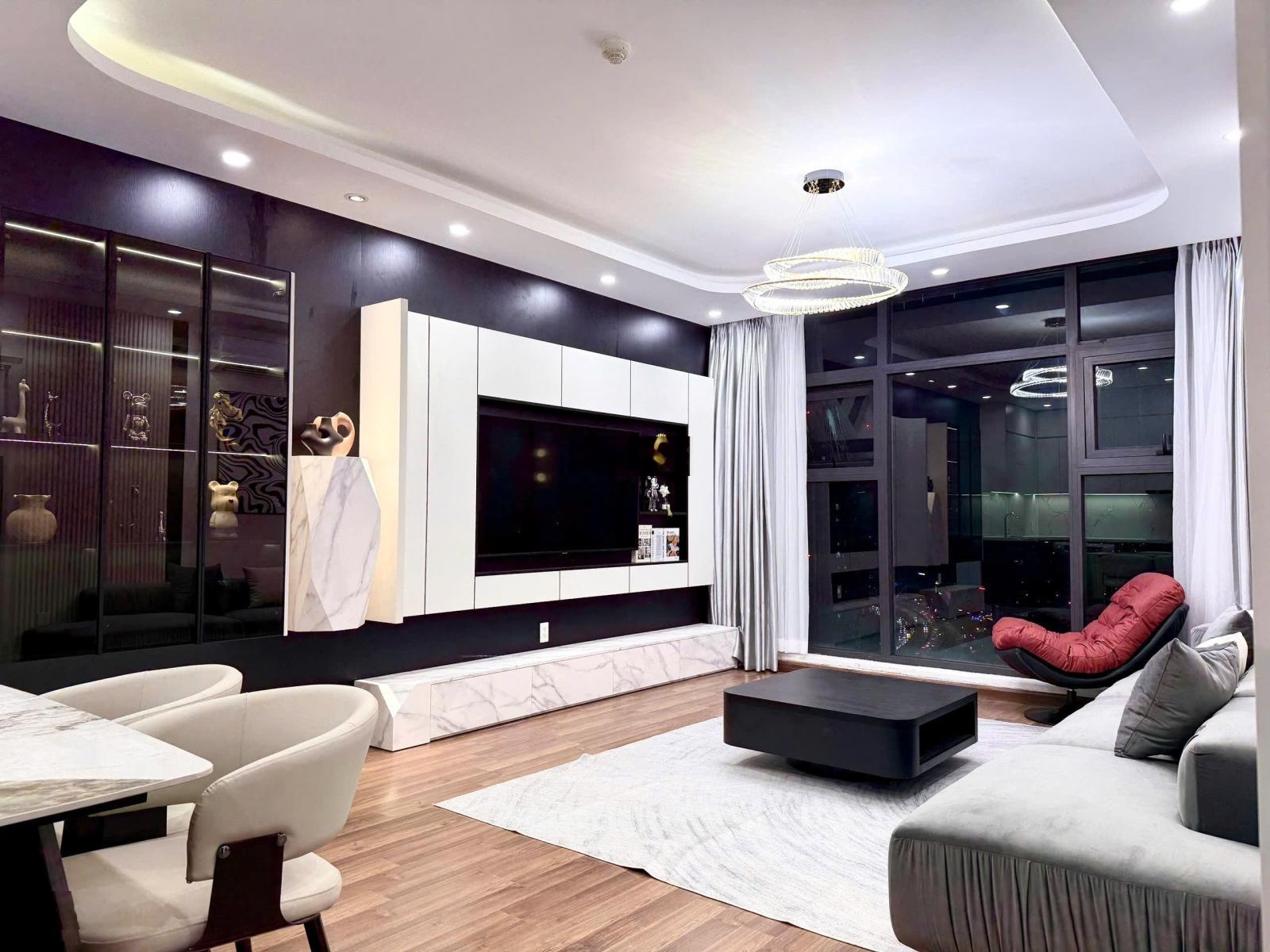 chính chủ bán GẤP căn hộ 2PN, 2WC tại Mon City, 6 tỷ 52m2-nhà đẹp ,thương lượng giá tốt nhất