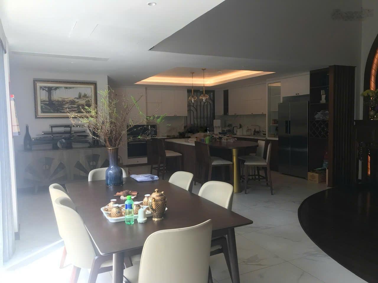 View sông Thảo Điền cực hiếm. 9 x 27m CN 239.39m2. Cấp 4 tiện xây mới. HĐT: 90tr. Giá 37,8 tỷ