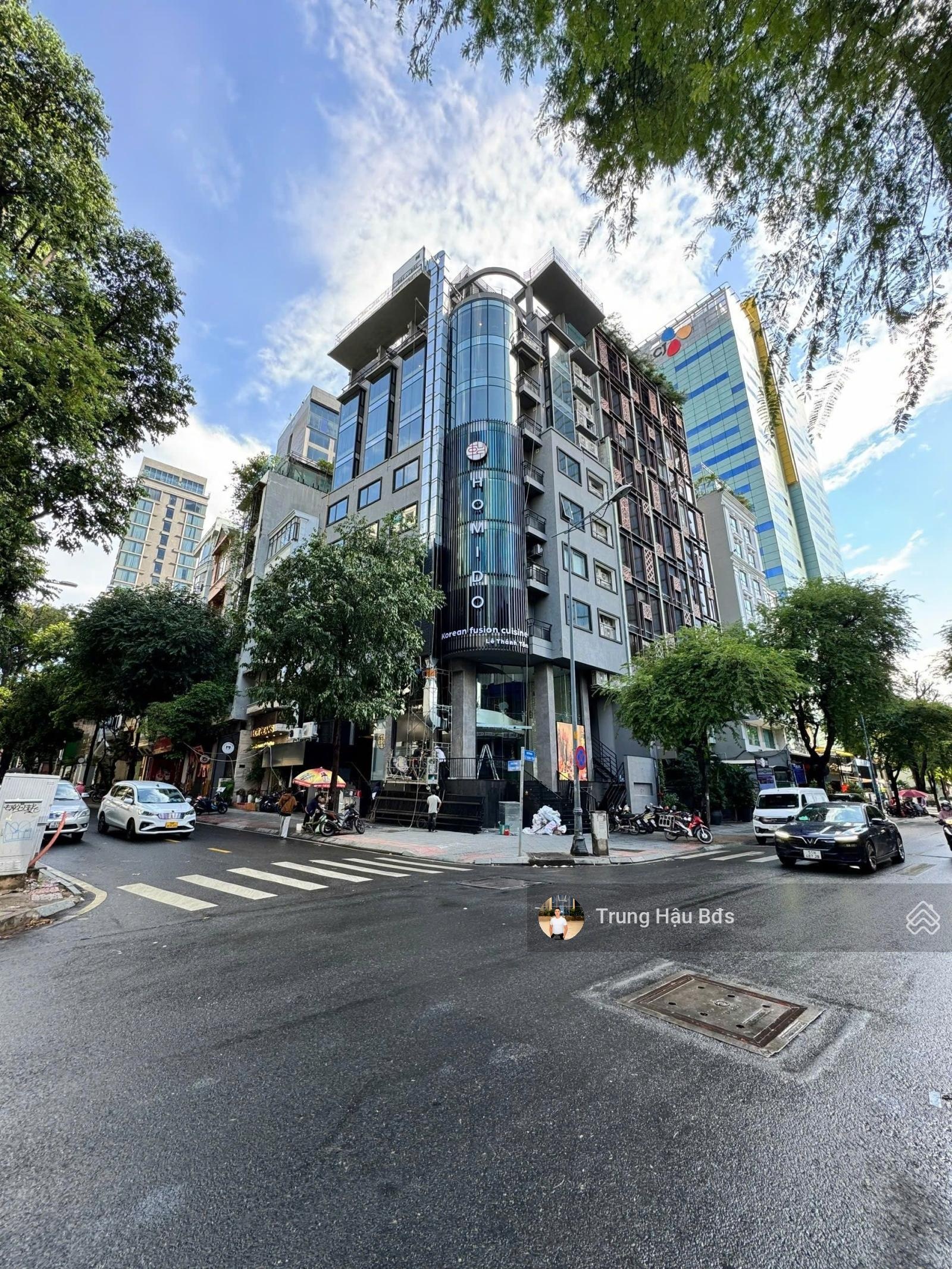 Toà nhà 2MT Lê Thánh Tôn & Chu Mạnh Trinh Q.1 - DT 2000m2 - Hầm - 10 tầng - HĐT 800 triệu - 200 tỷ