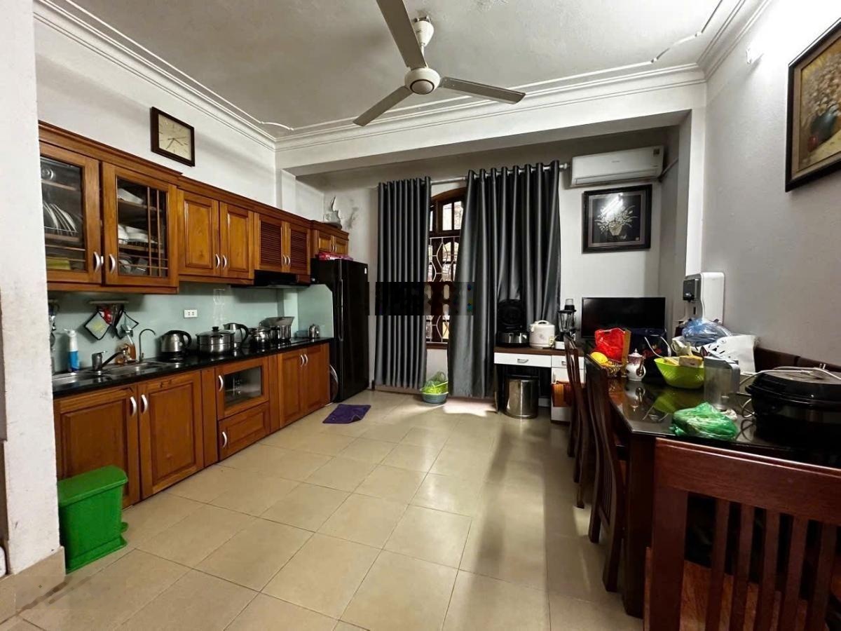 Hàng hiếm! Tôn Đức Thắng 30m2 x 5 tầng, 50m ra mặt phố lớn, nhà 2 mặt ngõ