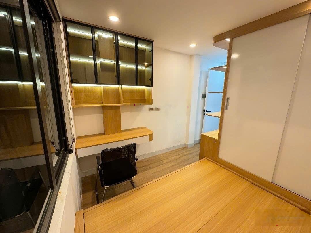 Bán nhà mặt ngách Oto đỗ cửa 5tầng ngay cuối đường Ngô Thì Sỹ gần cầu Mộ Lao full nội thất cơ bản