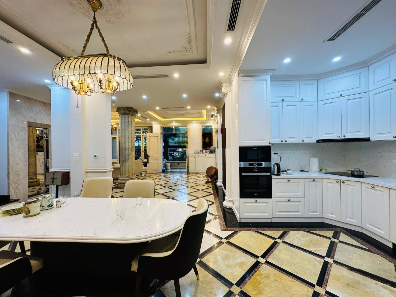 (Chính Chủ) Bán biệt thự khu A Geleximco Lê Trọng Tấn 300mx4T MT rộng 45 tỷ Kinh Doanh VP gần smart