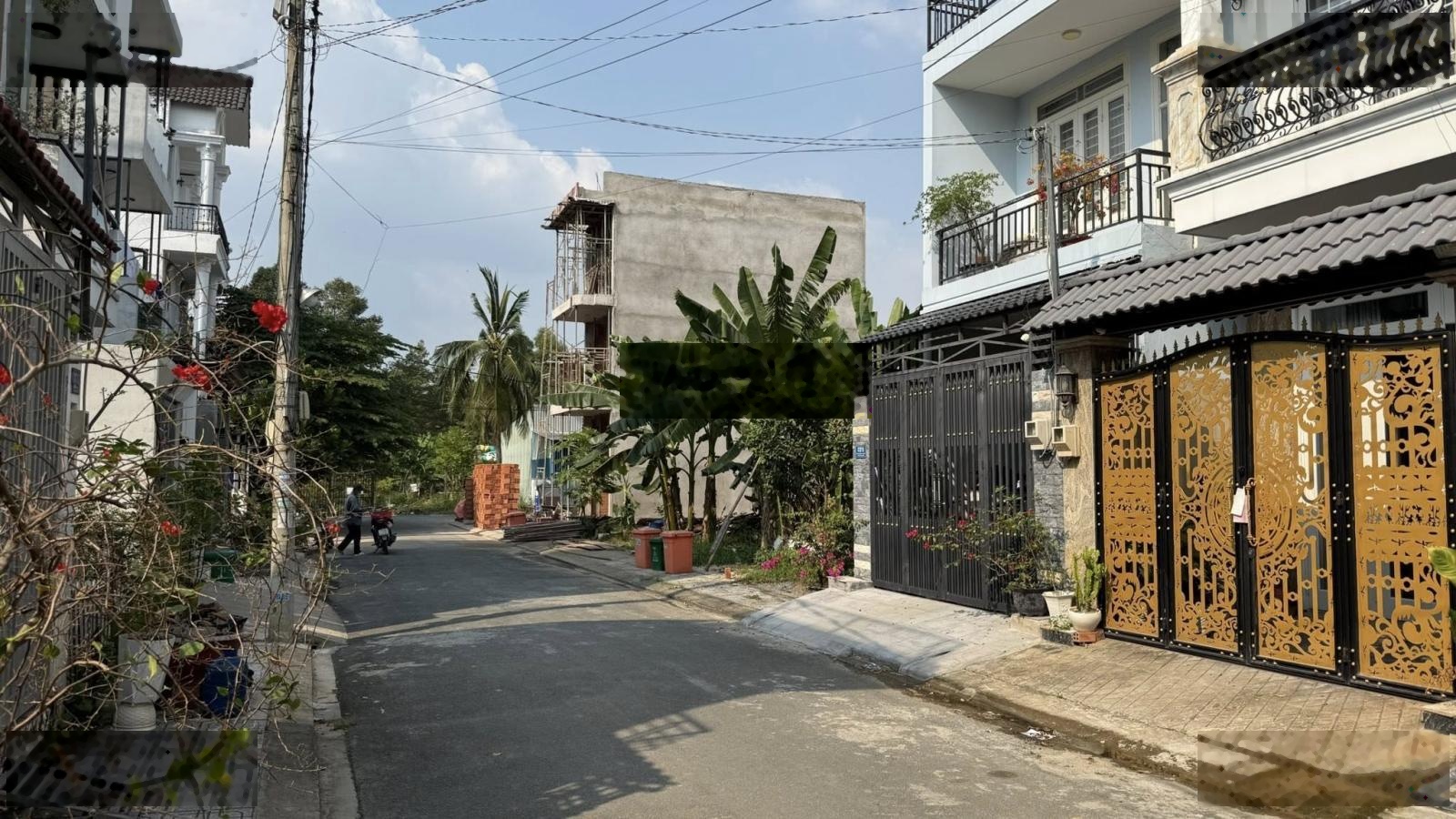 Bán nền đất mặt tiền hẻm 47 trường lưu - 3,499 tỷ/51m2