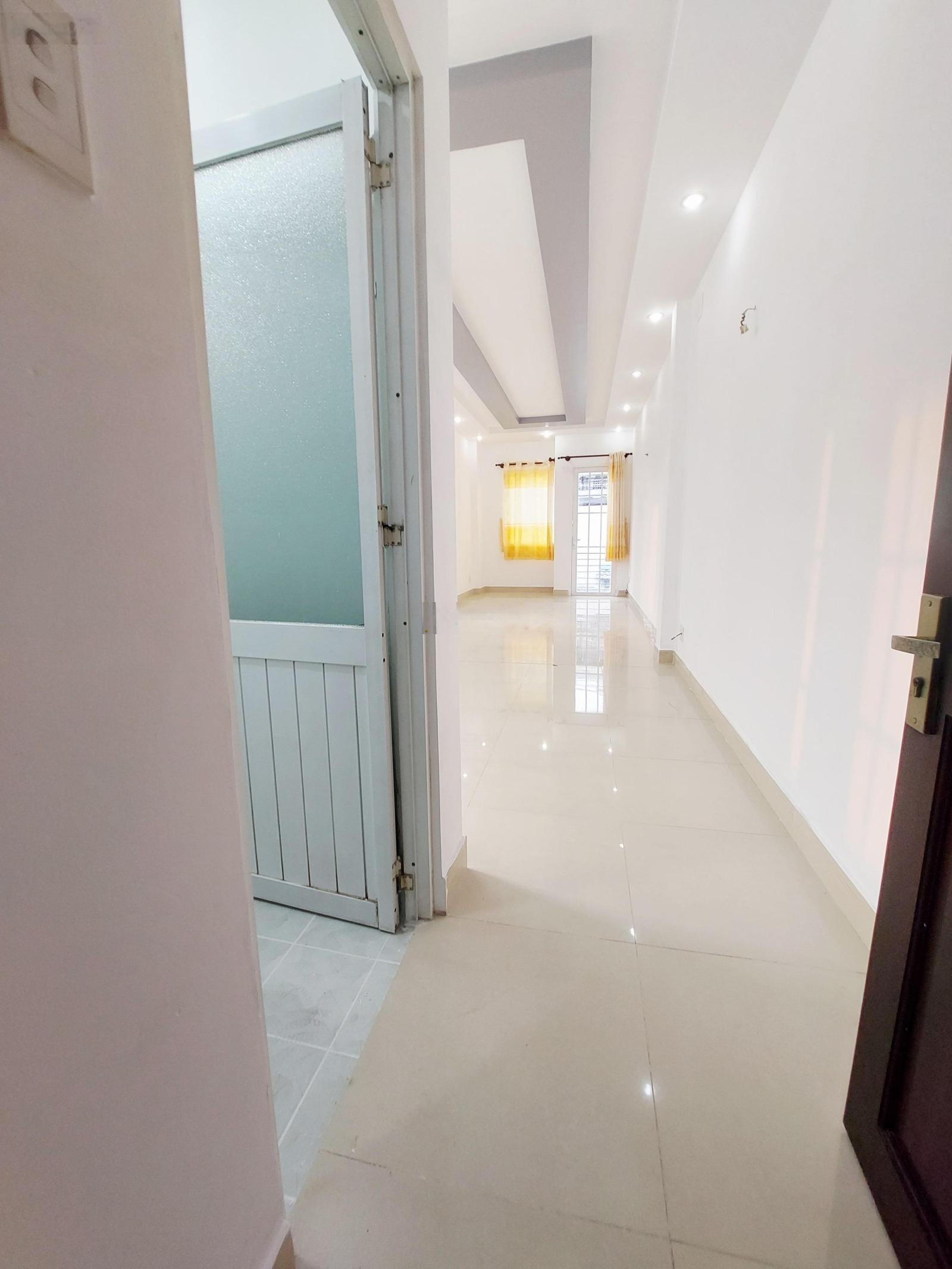 Nhà mới 5 tầng hẻm rộng phạm thế hiển P4,Q8