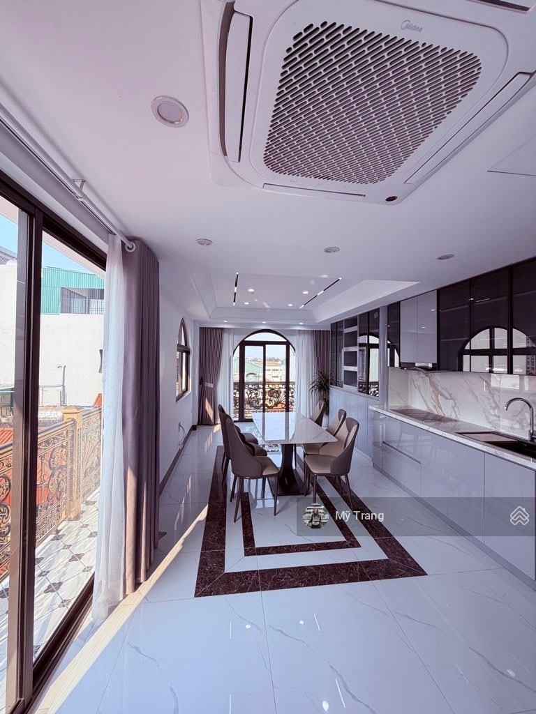 Phân lô sài đồng - 39/52m2, 7 tầng thang máy- đường ô tô tránh -lô góc 2 thoáng - tc hơn 12đ