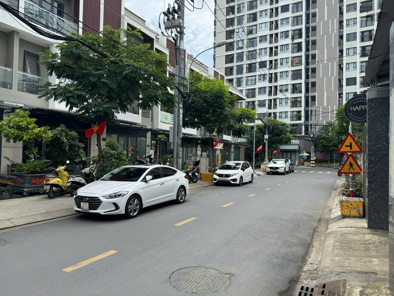 Bán nhà Mặt Tiền đường Thạnh Xuân 13, Quận 12 - Ngay chung cư Picity giá 5,9 tỷ