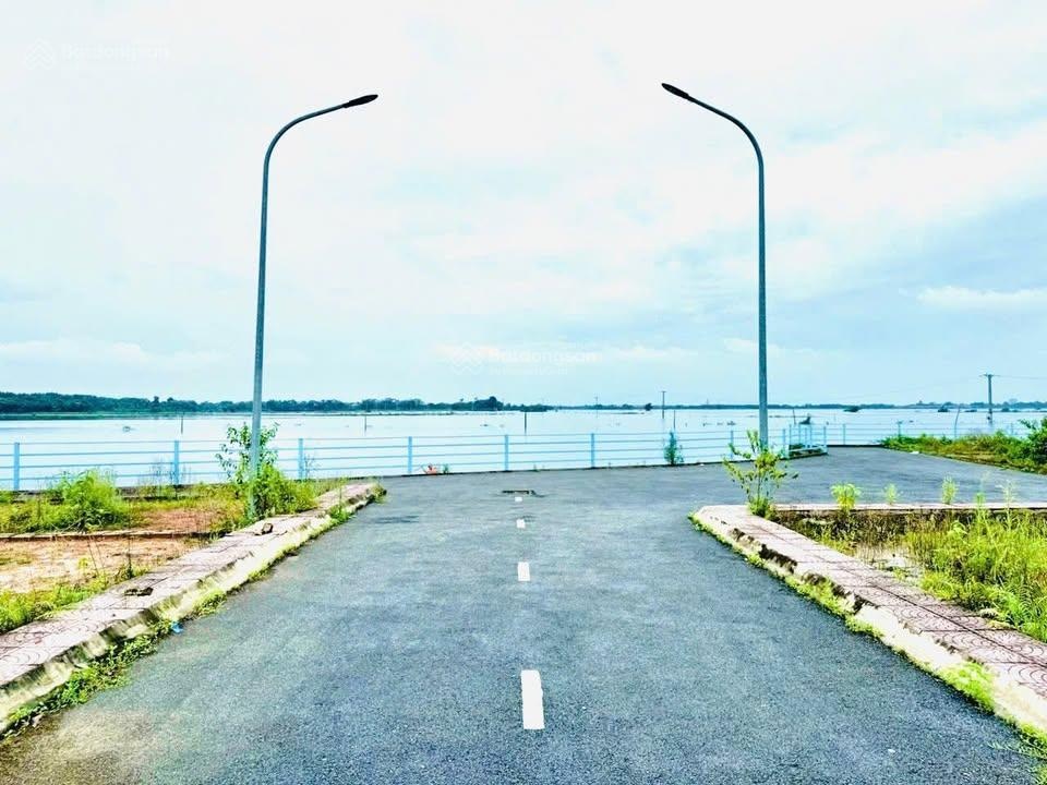 Bán 90m2 đất tại khoang mái đồng trúc, sát đl thăng long và ga metro số 5, gần bv nhi và bv sản tw