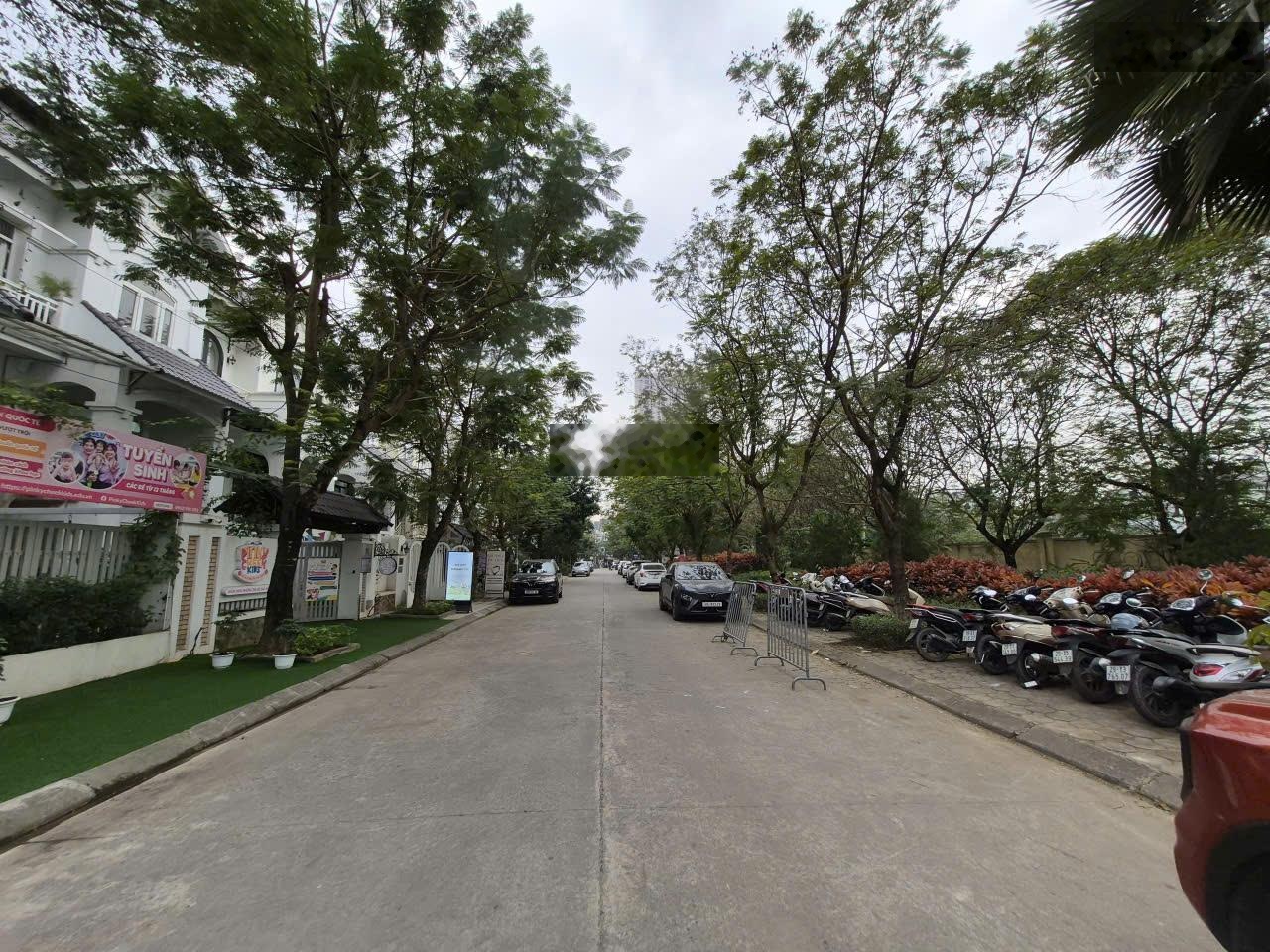 bán liền kề GELEXIMCO khu A cạnh Vinsmart, mặt vườn hoa, trục thông vin, hoàn thiện Víp thang máy