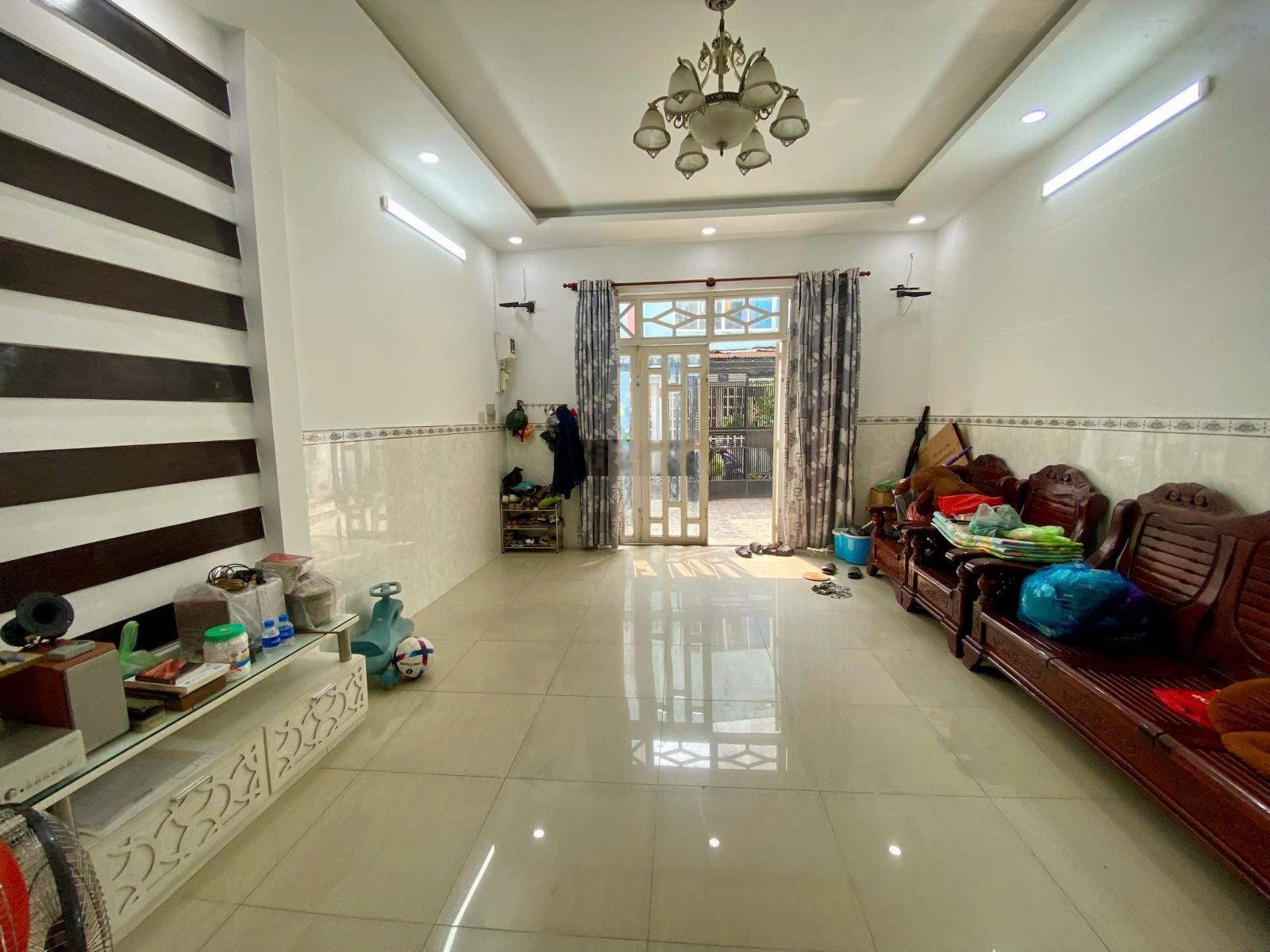 Nhà đường Tây Sơn - Tân Quý, 4.5x18.5m(nh 10m) , trệt + lửng, giá 6.89 tỷ TL