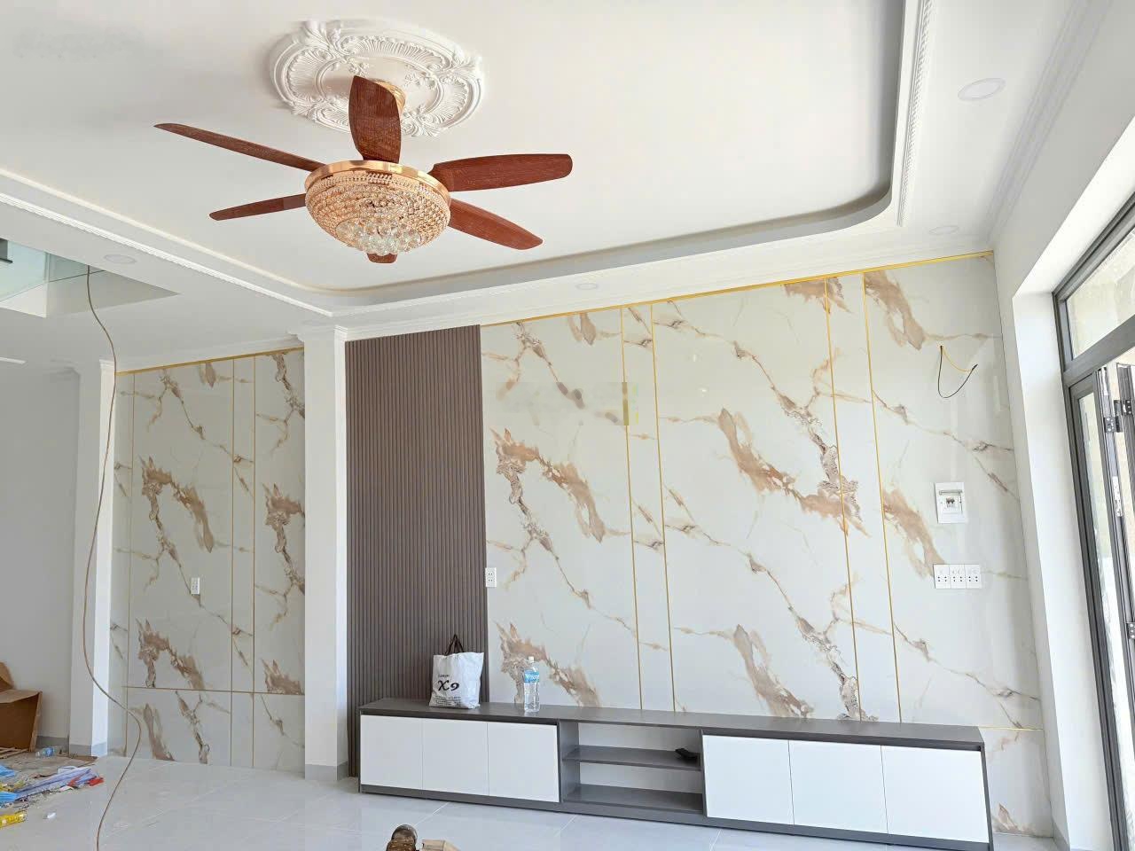 Cần bán nhà diên sơn hướng đông giá tốt, công năng dư, khu dân cư yên tĩnh - sđt 0931897111