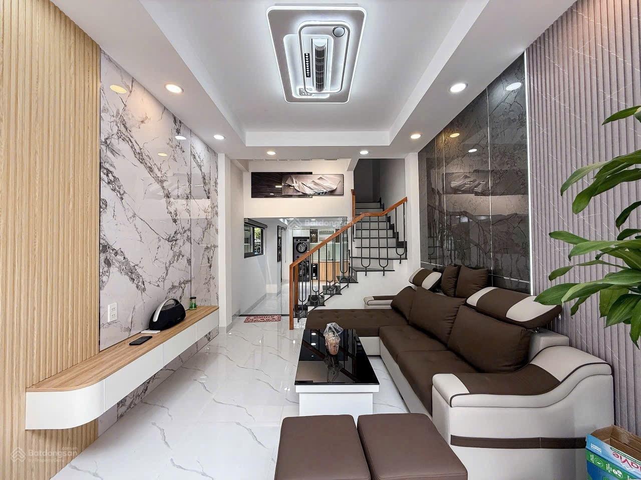 Giảm 500tr đường d2 - khu rất hiếm nhà bán - hẻm oto, 42m2 (4p ngủ) nhà đẹp vào ở ngay