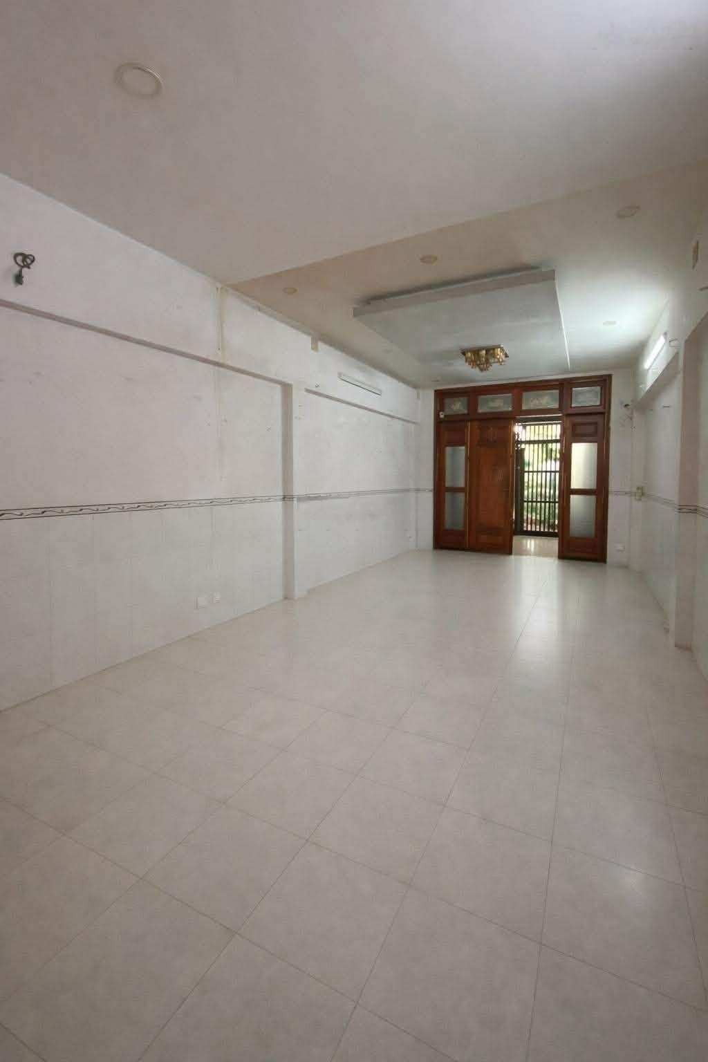 Bán nhà 48m2, 2T, HXH thông Nguyễn Thành Vĩnh, Trung Mỹ Tây, chỉ 3.xT