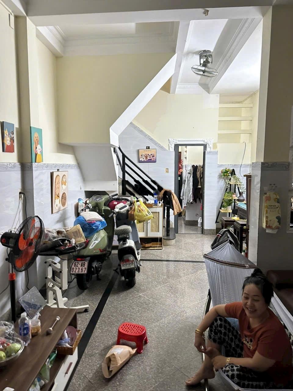 Mặt tiền hẻm ô tô đậu trước nhà vị trí cực đẹp cực hiếm đường tạ quang bửu p2 q8