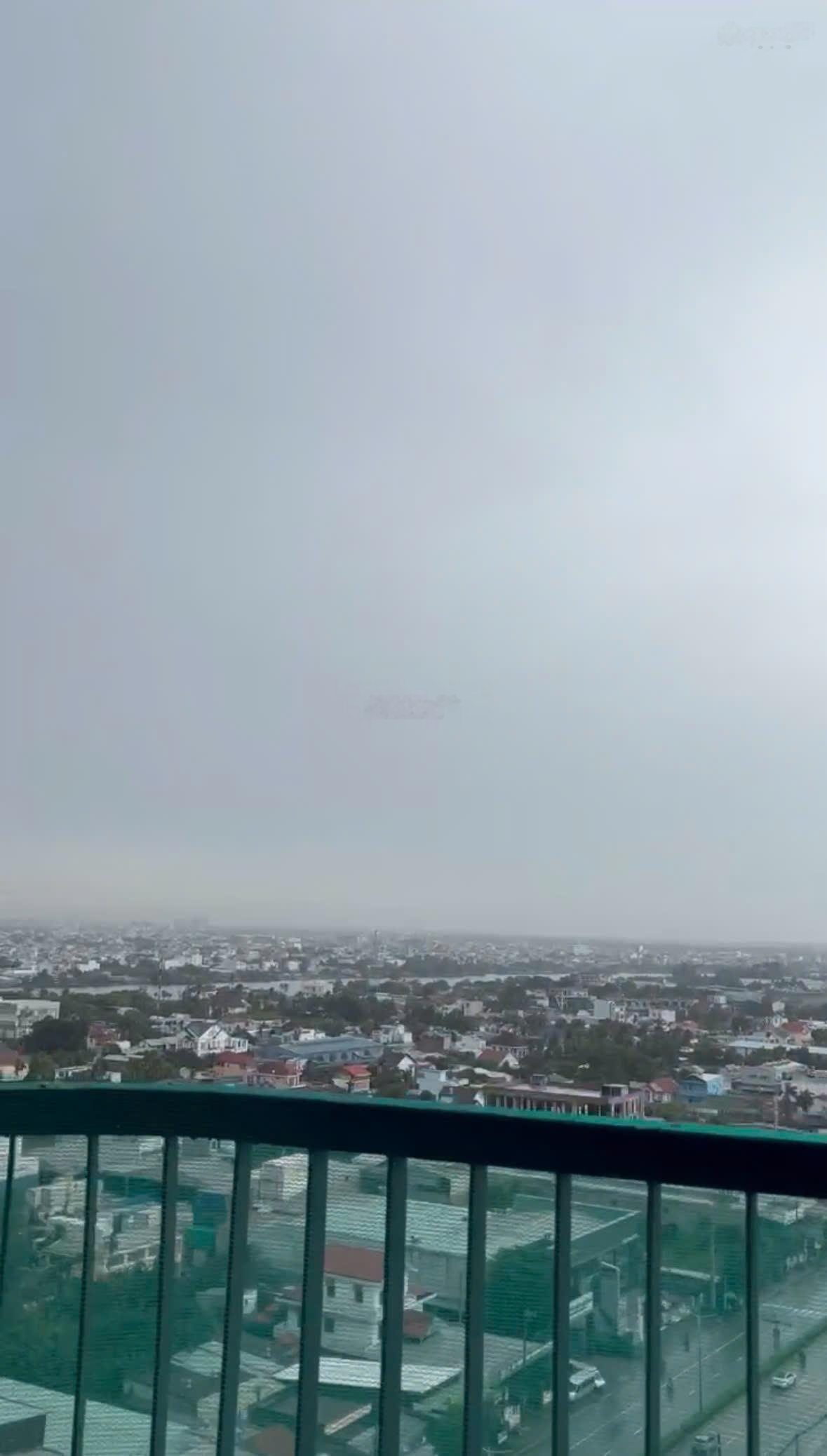 The Emerald 68 GH Sang Nhượng, 2PN Góc Tầng Trung, View Sông & Landmark 1. Nguyên 0837741638zalo)