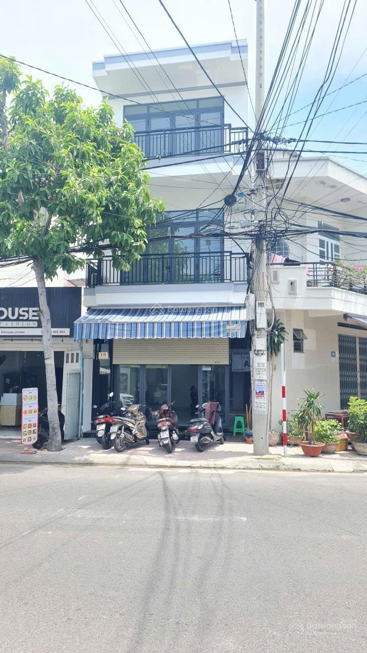 Bán nhà 3 tầng mt cửu long trung tâm nha trang