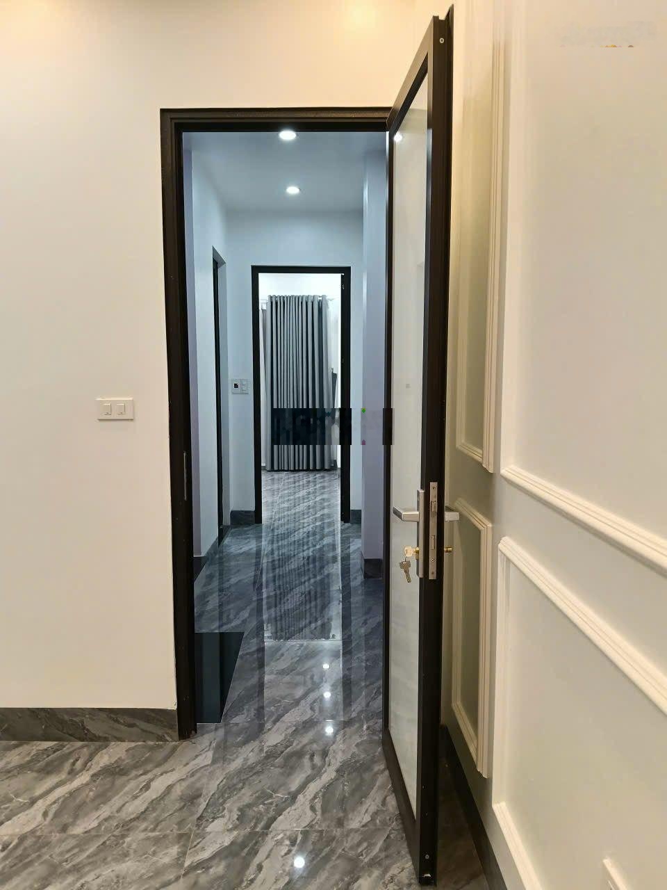 Bán NR 32m2, 8,5 tỷ tại Cổ Nhuế, Bắc Từ Liêm, Hà Nội, 3PN, 4WC