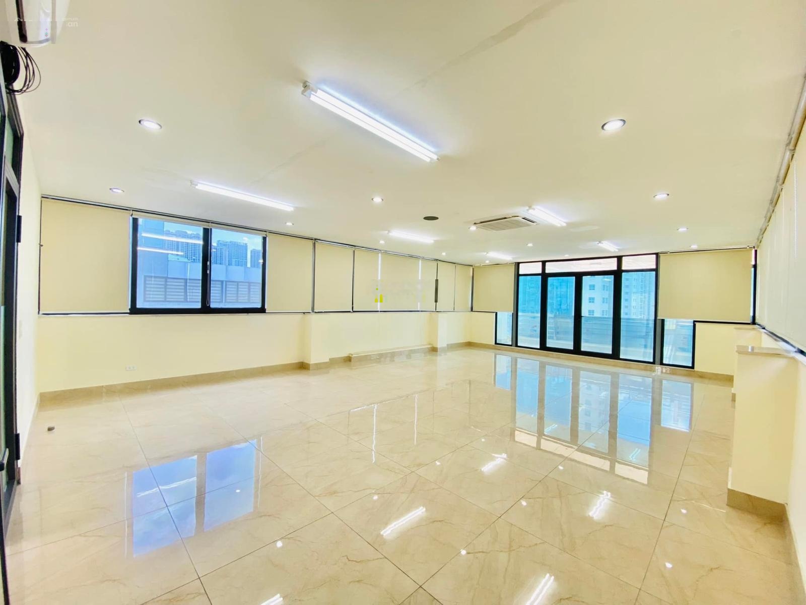 Chính chủ cho thuê văn phòng trung văn 120m2 giá 17 triệu không gian rộng thoáng