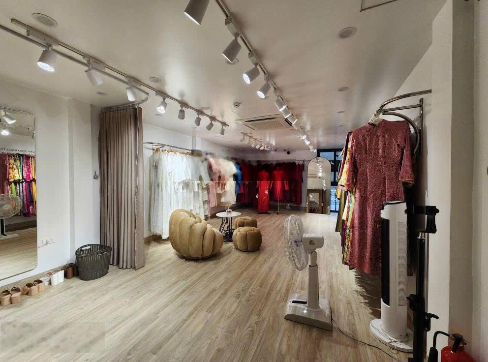 Cần bán gấp nhà lô góc cho thuê 30tr/tháng, vũ ngọc phan đống đa, 48,5m*6 tầng thông sàn, kd